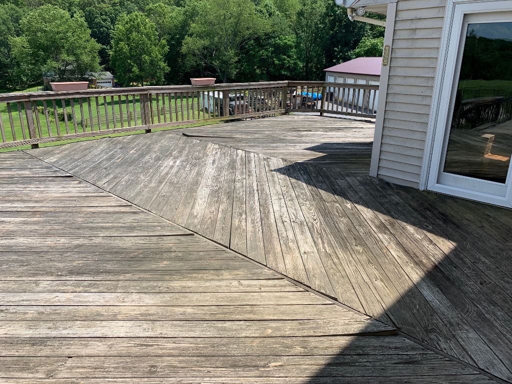 Deck Cleaning Maryland Before