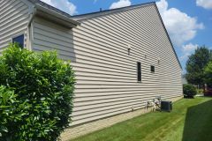 dirt, grime, and green algae gone from this Westminster, MD home’s siding.